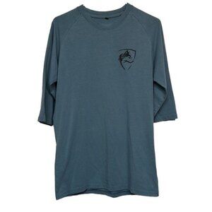 Men’s Alphalete 3/4 Sleeve Gym Activewear Athletic Blue Pullover Shirt Size MED